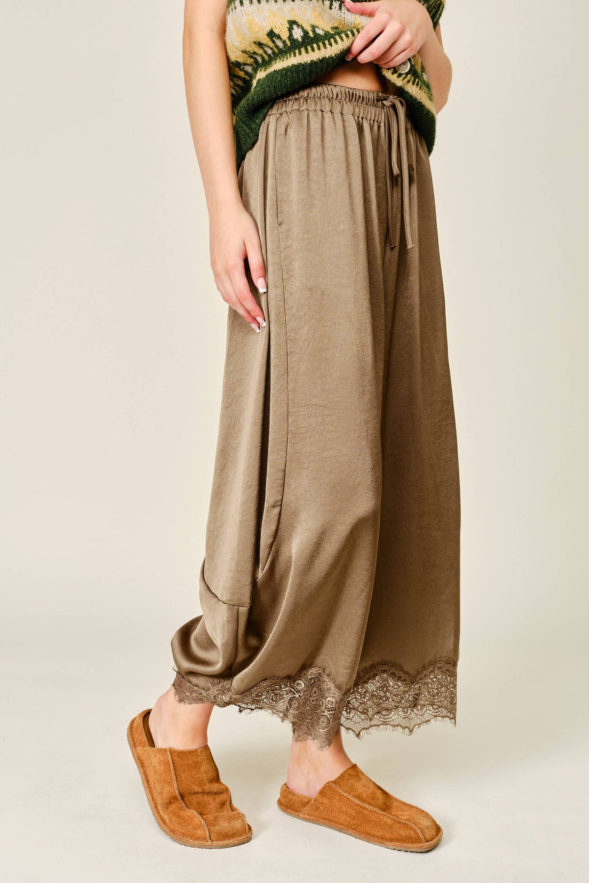 The Olive Lace Barrel Pant