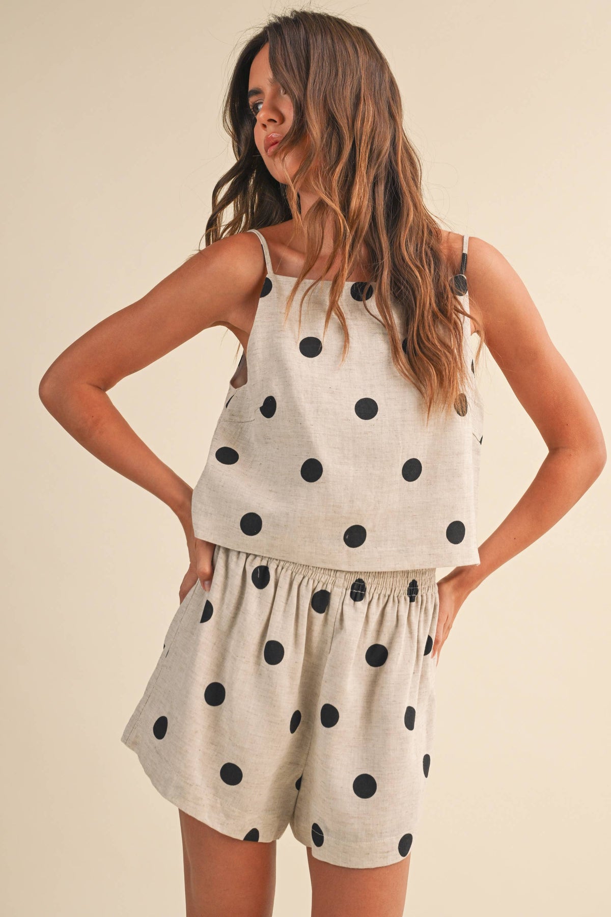 Dots All, Folks Set