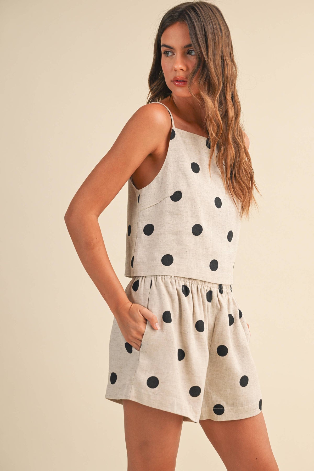 Dots All, Folks Set