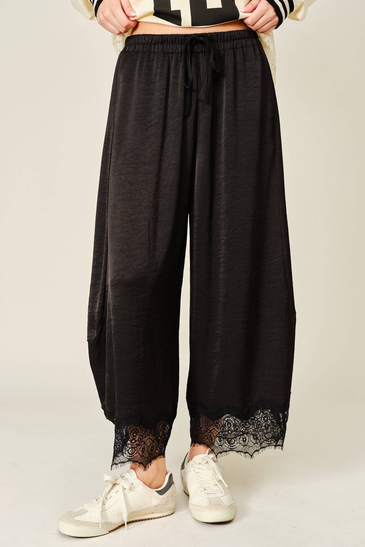 The Noir Lace Barrel Pant