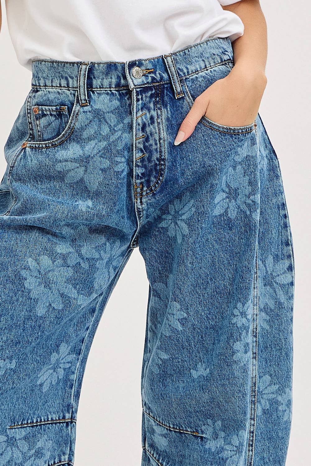 Calla Floral Print Barrel Jeans