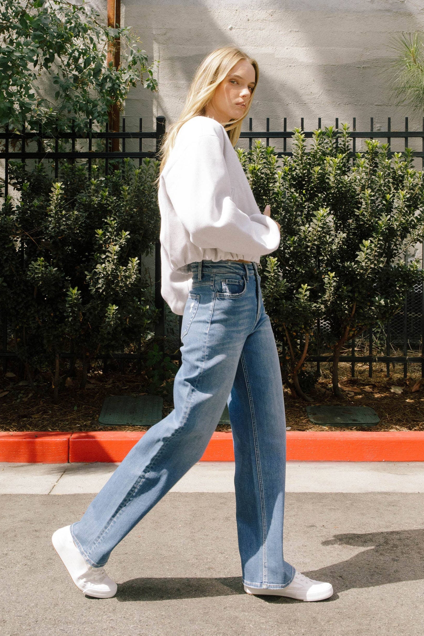 Hank Super High Rise Wide Leg Jeans