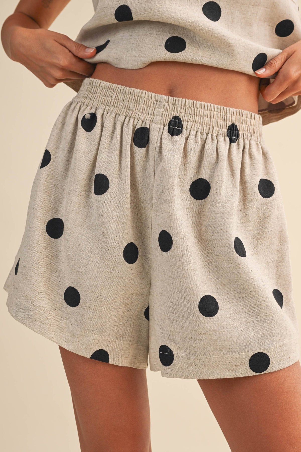 Dots All, Folks Set