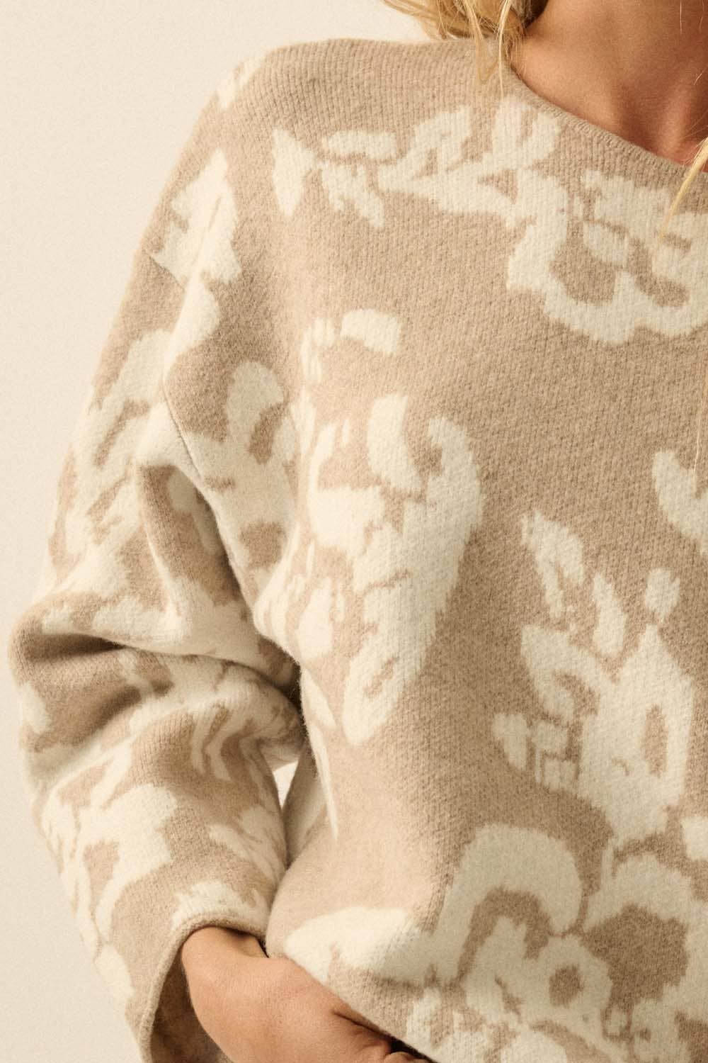 Abstract Bloom Jacquard Sweater in Sandstone