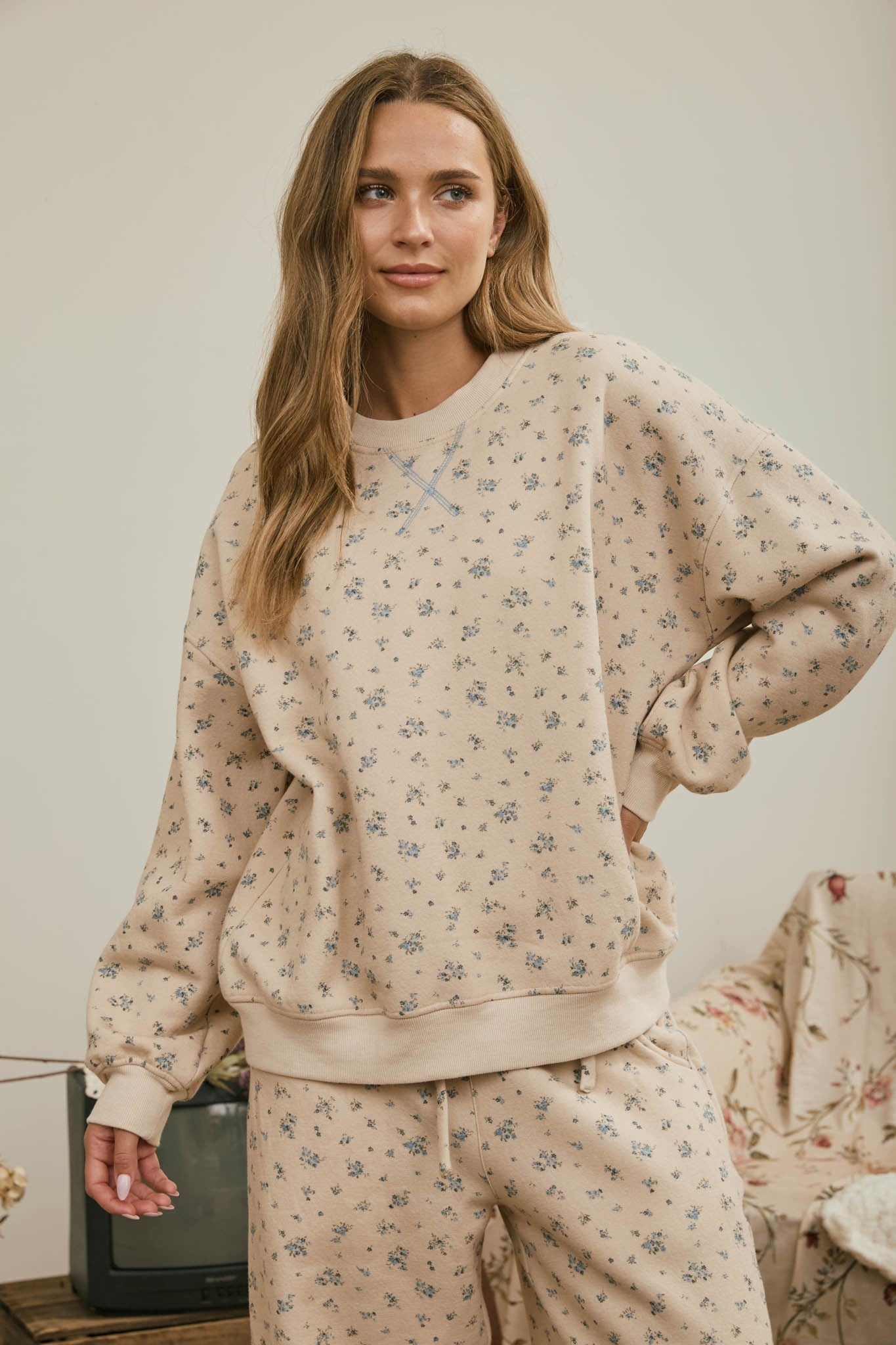 Perry Ditsy Floral Lounge Sweatshirt