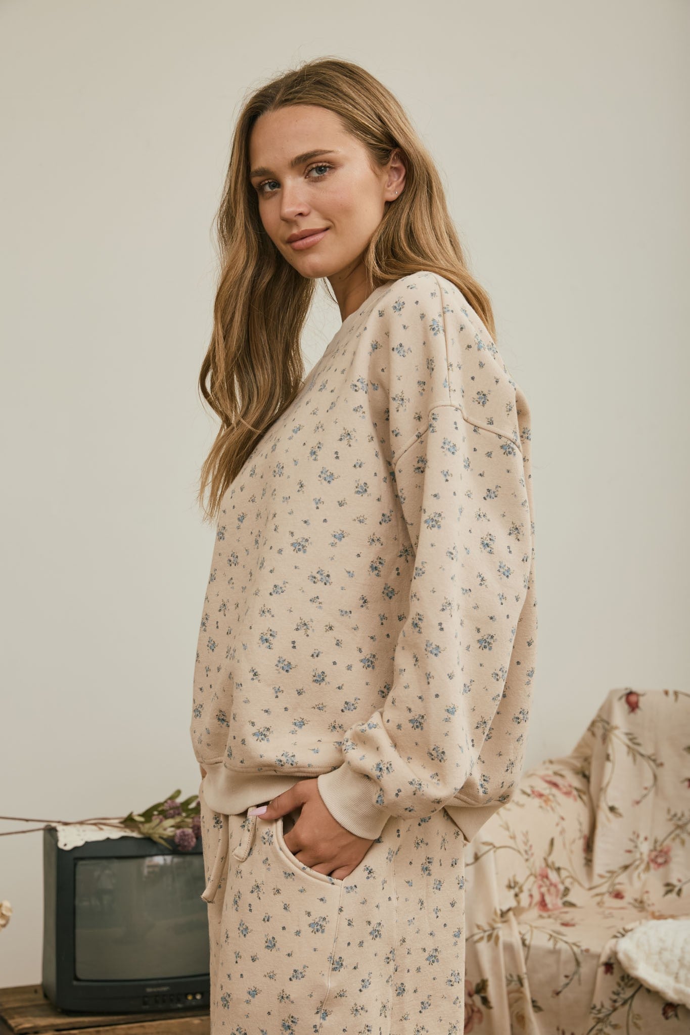 Perry Ditsy Floral Lounge Sweatshirt