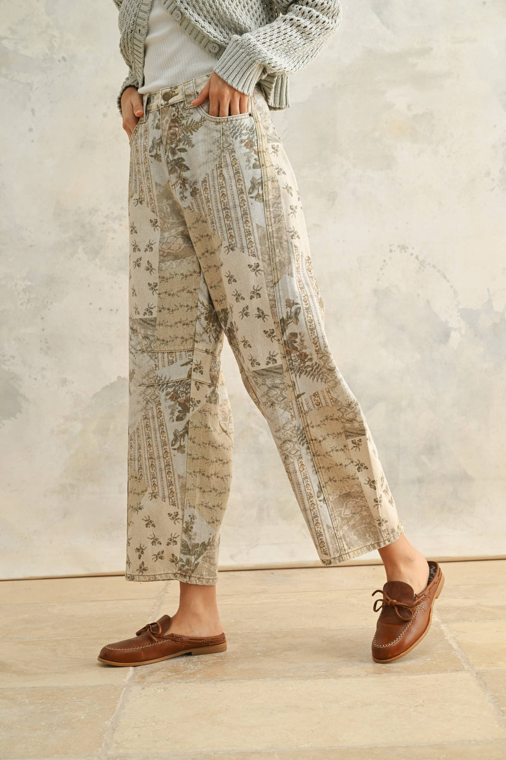 Nic Floral Print Barrel Pants