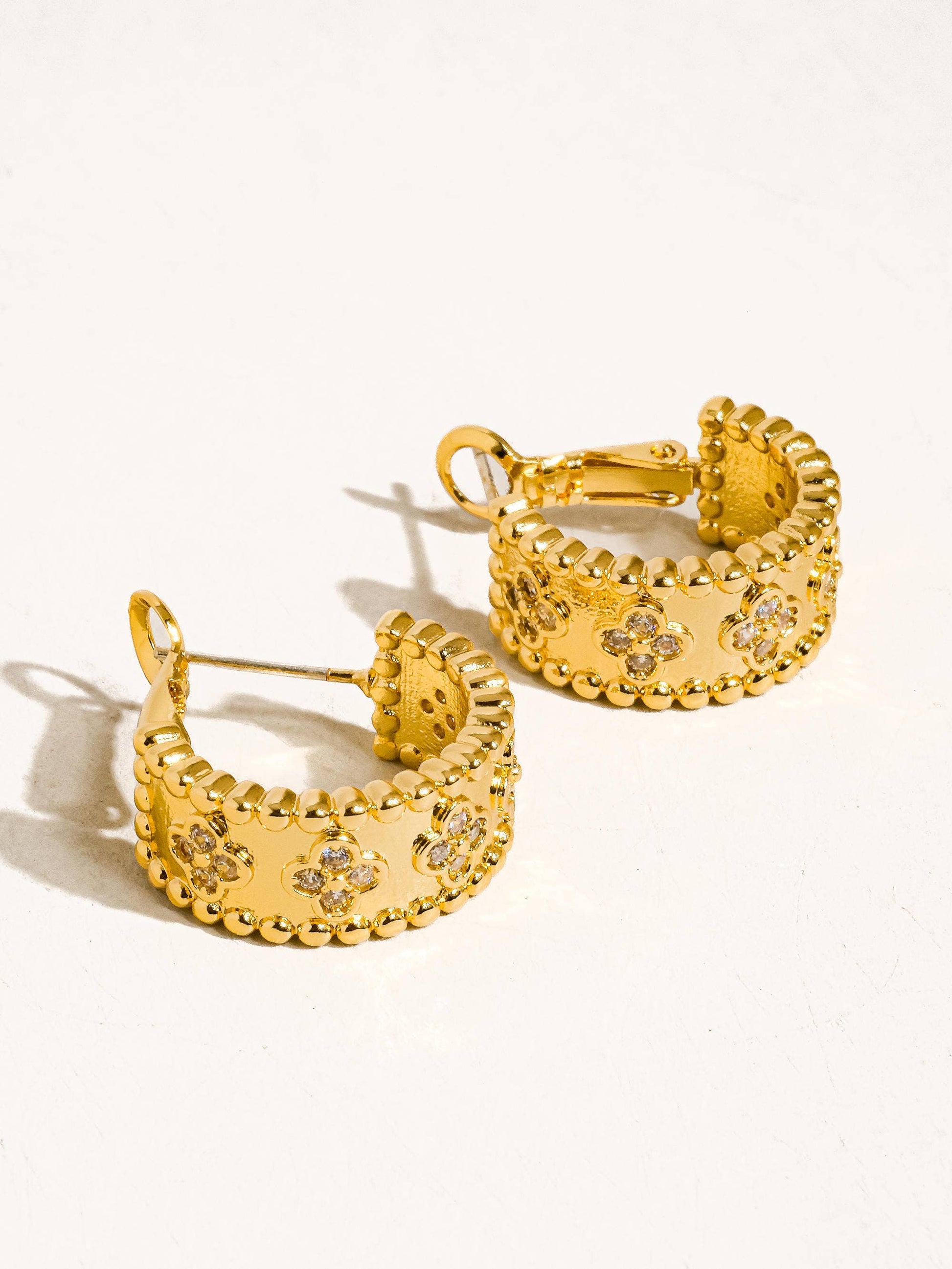 Ismaël Gold Vintage Floral Hoop Earrings