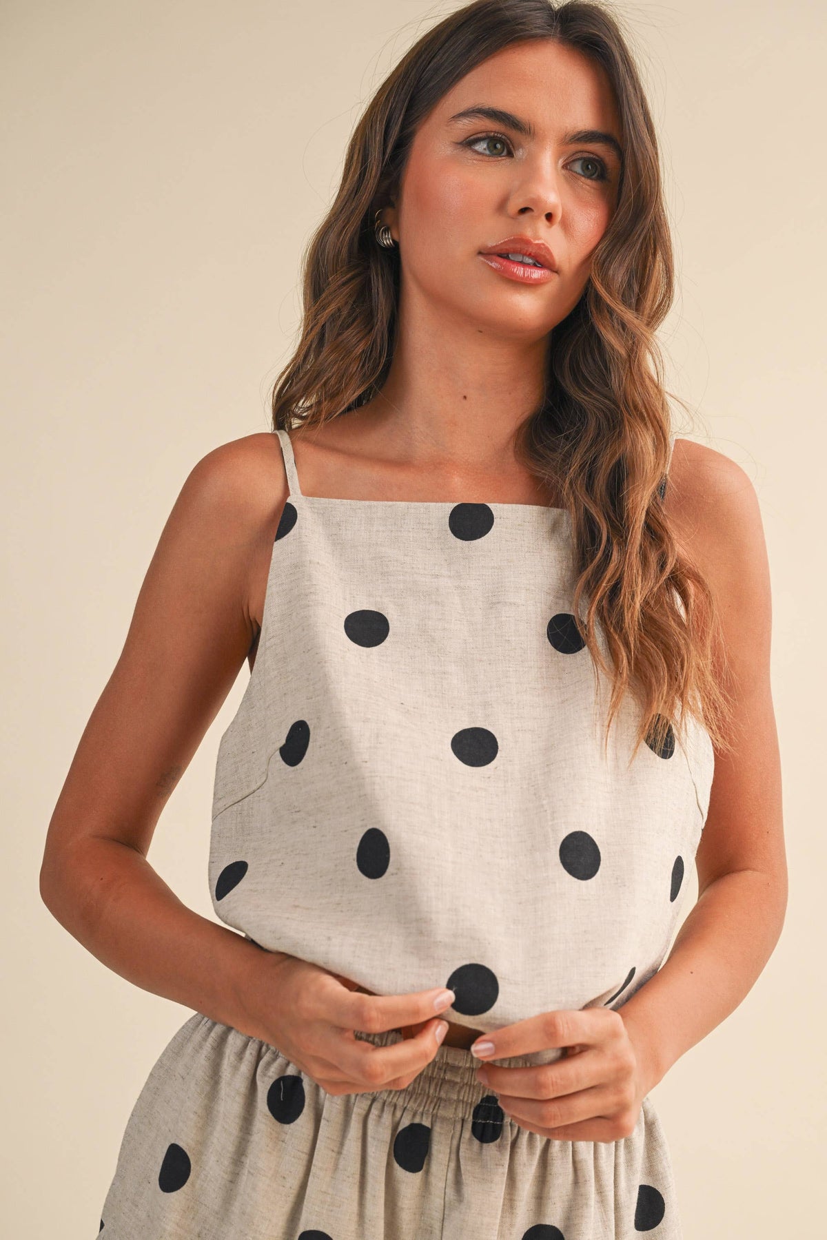 Dots All, Folks Set