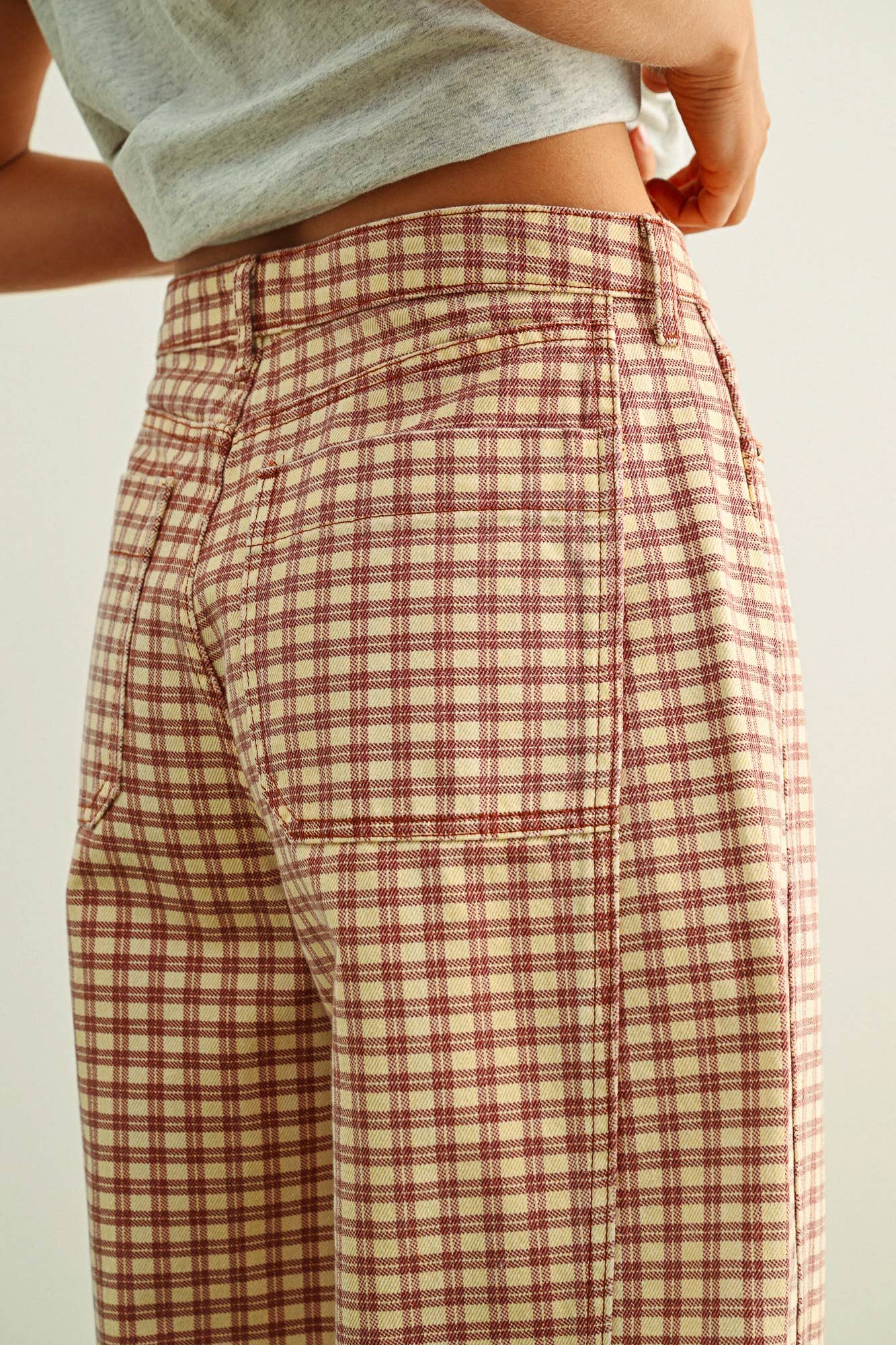 Spring Fling Barrel Pants in Pink