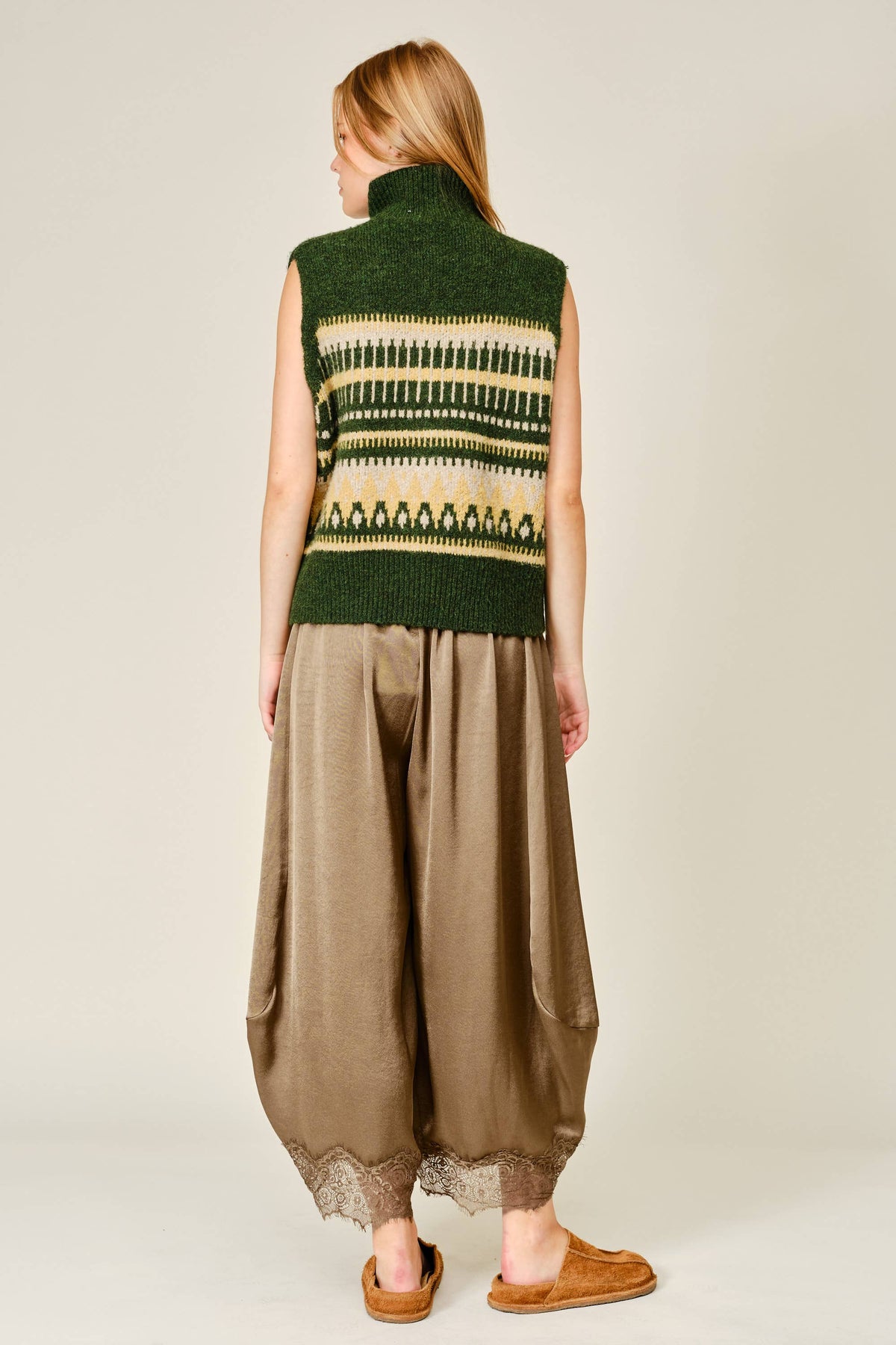 The Olive Lace Barrel Pant