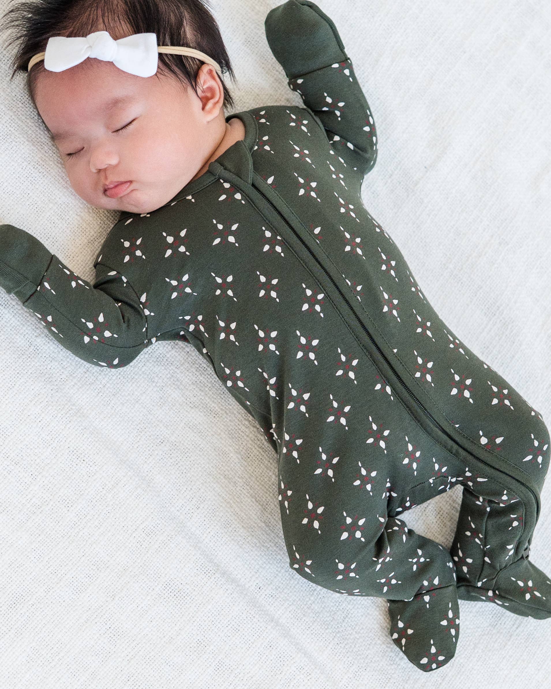 Starlight Pine Zipper Sleeper