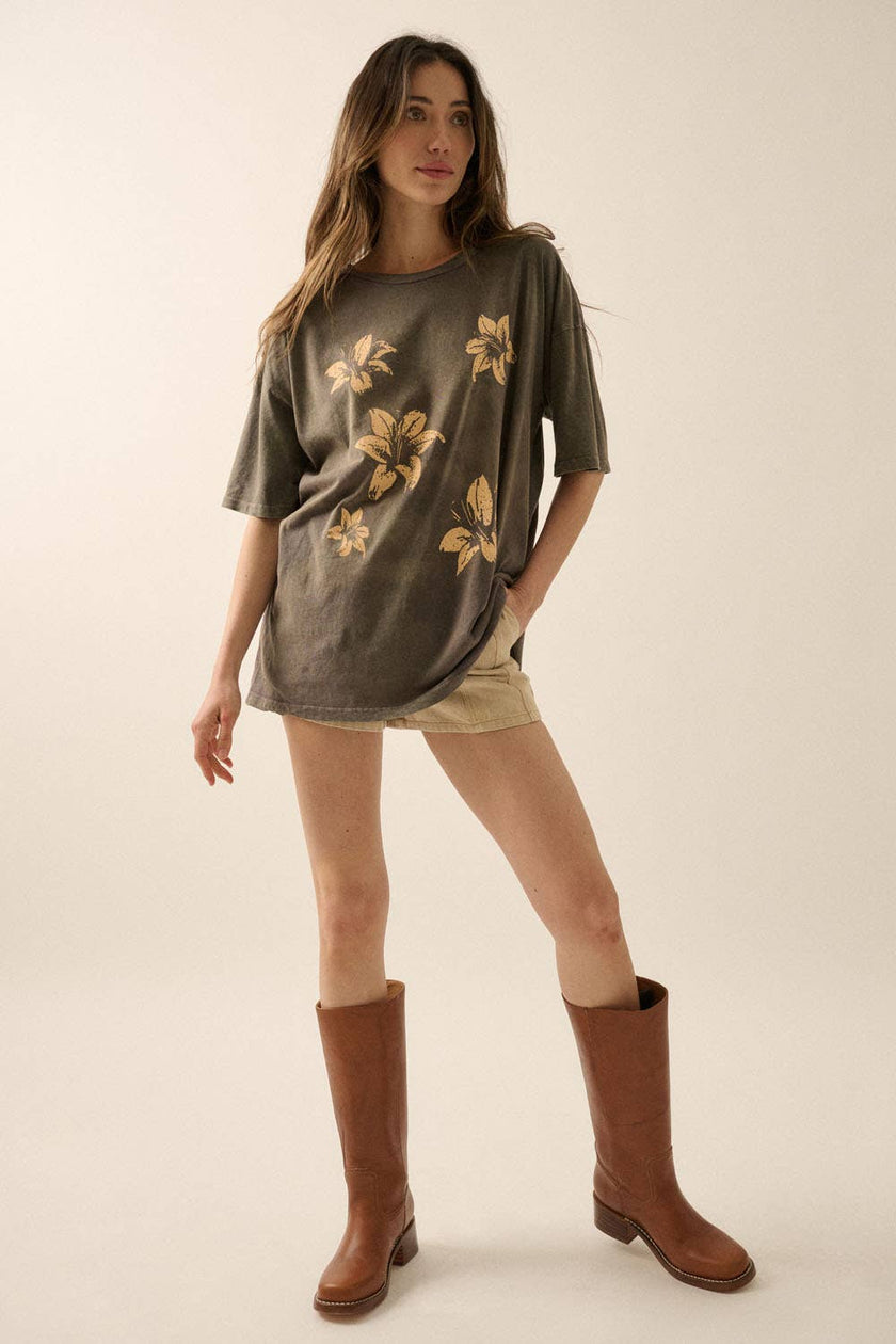 Lilies Vintage-Print Graphic Tee