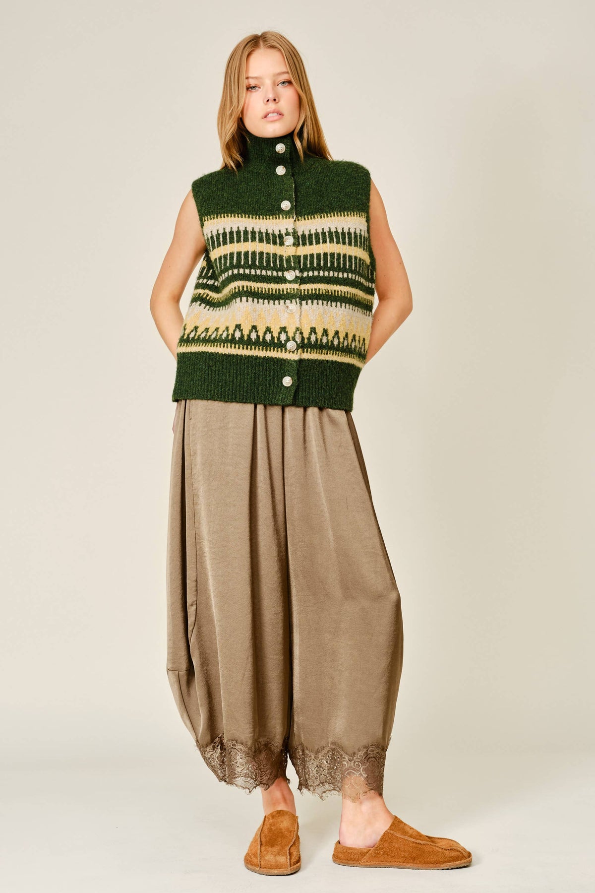 The Olive Lace Barrel Pant