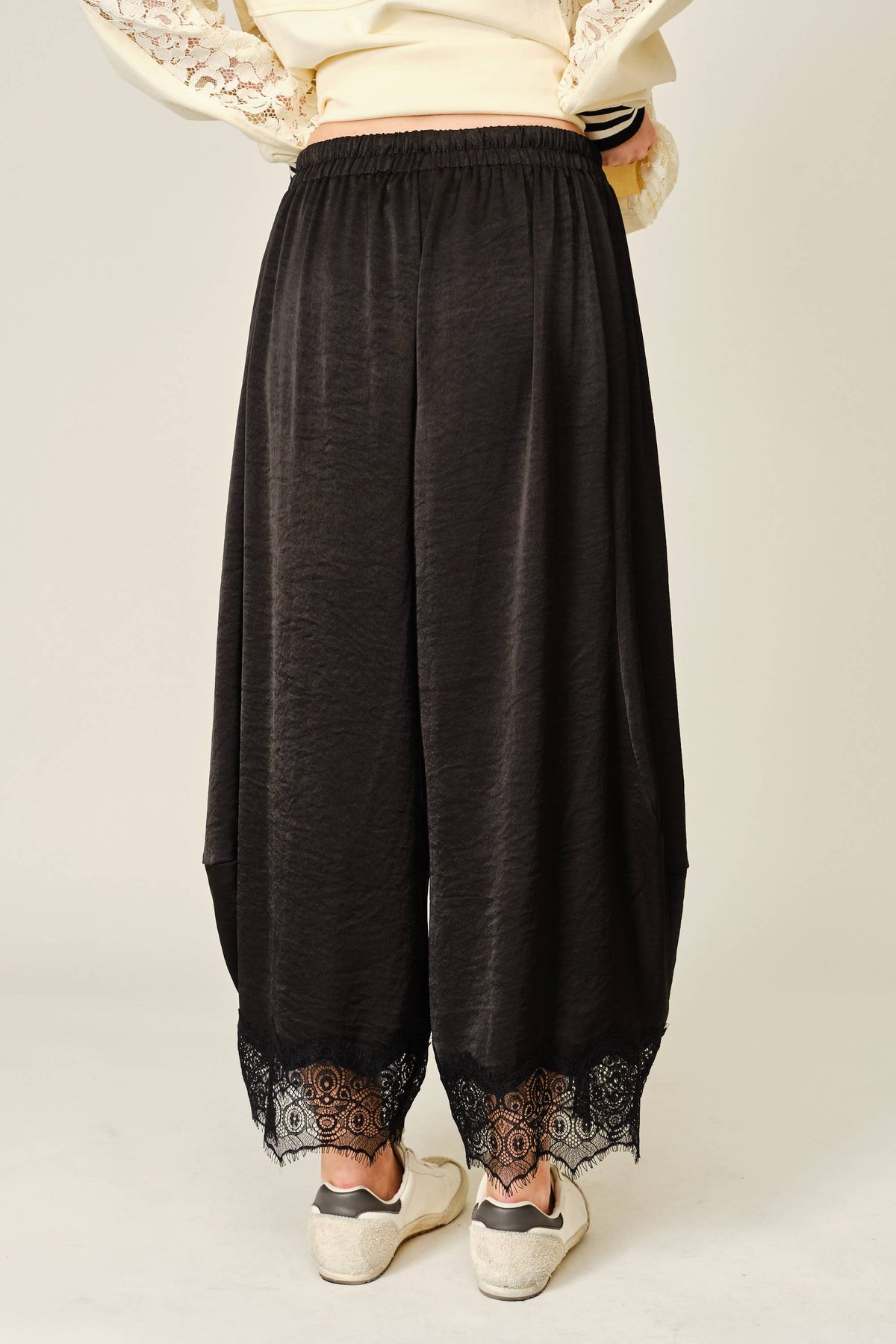 The Noir Lace Barrel Pant